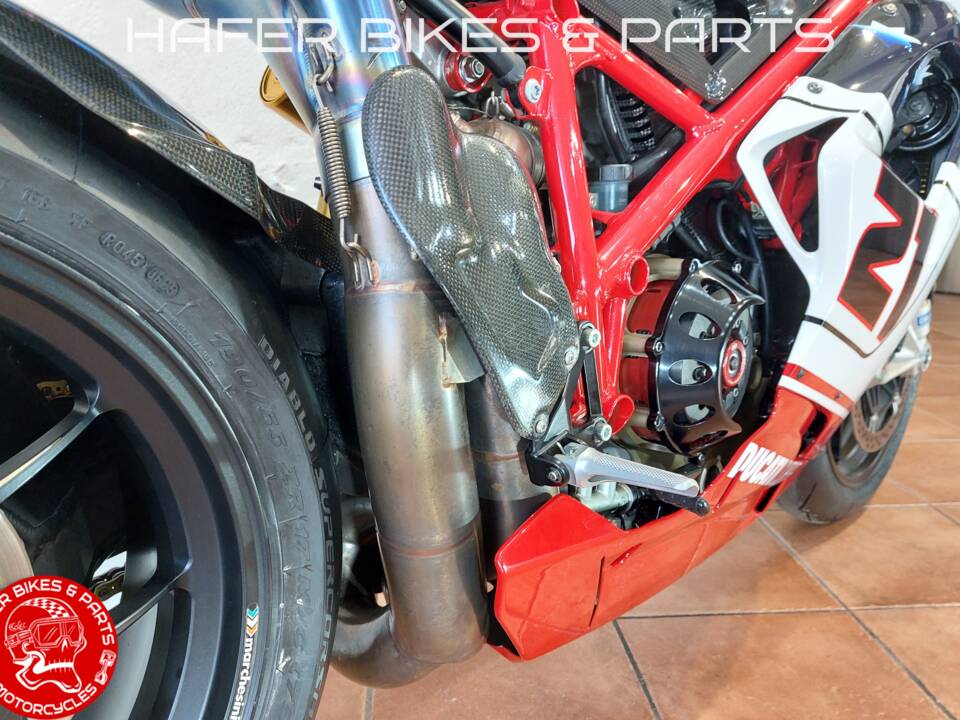 Bild 29/56 von Ducati 1098 R (2009)