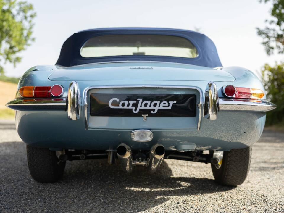 Image 30/50 de Jaguar Type E 3.8 (1964)
