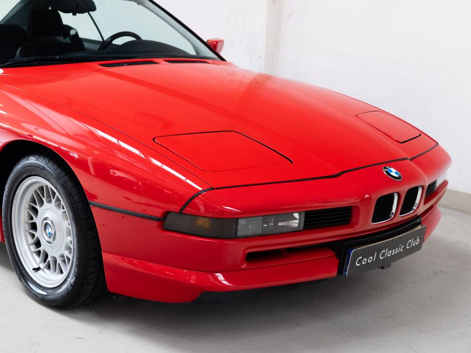 Image 22/24 of BMW 840Ci (1994)