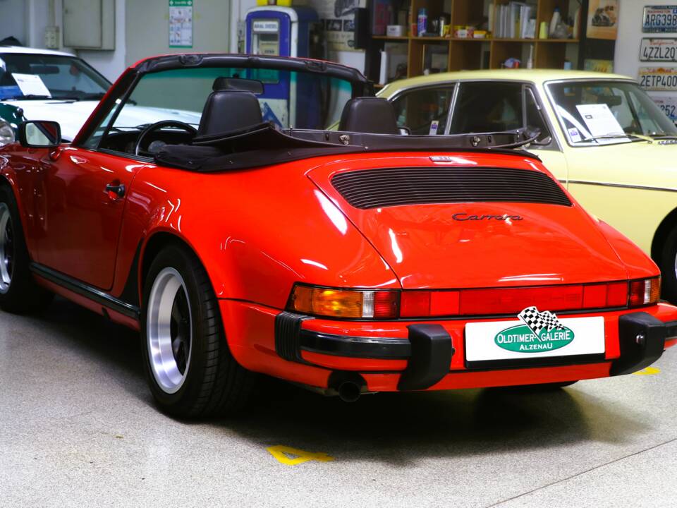 Image 11/47 of Porsche 911 Carrera 3.2 (1989)