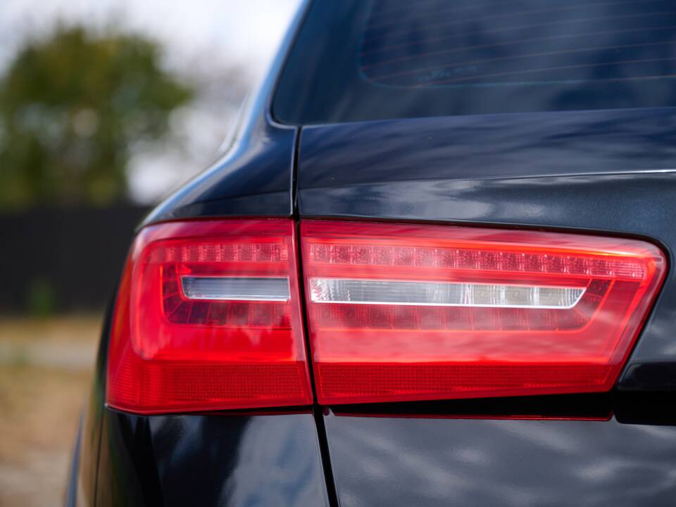 Bild 11/50 von Audi A6 3.0 TFSI allroad quattro (2012)