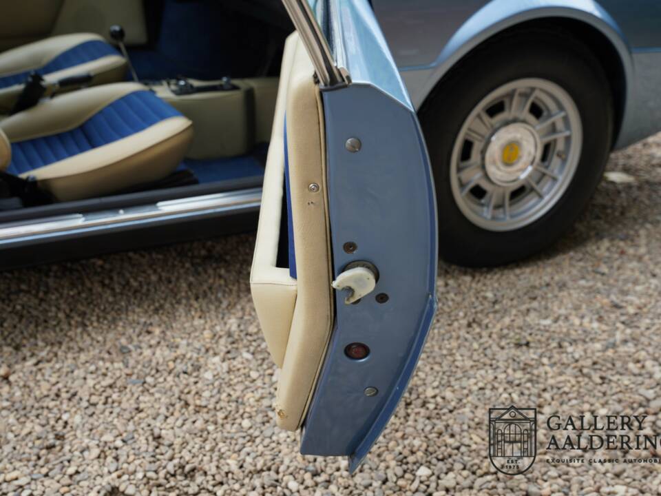 Image 42/50 of Ferrari Dino 208 GT4 (1976)