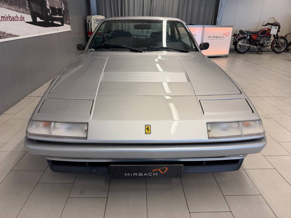 Image 5/18 of Ferrari 412 (1986)