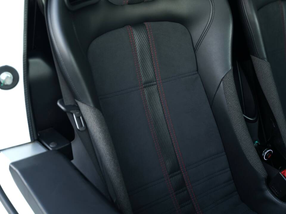 Image 19/50 of Lotus Exige S (2013)