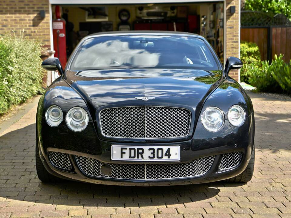 Bild 11/42 von Bentley Continental GTC W12 (2011)
