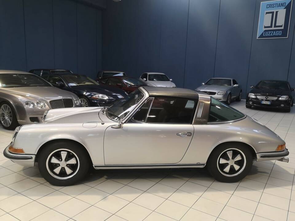 Immagine 4/50 di Porsche 911 2.2 E (1971)