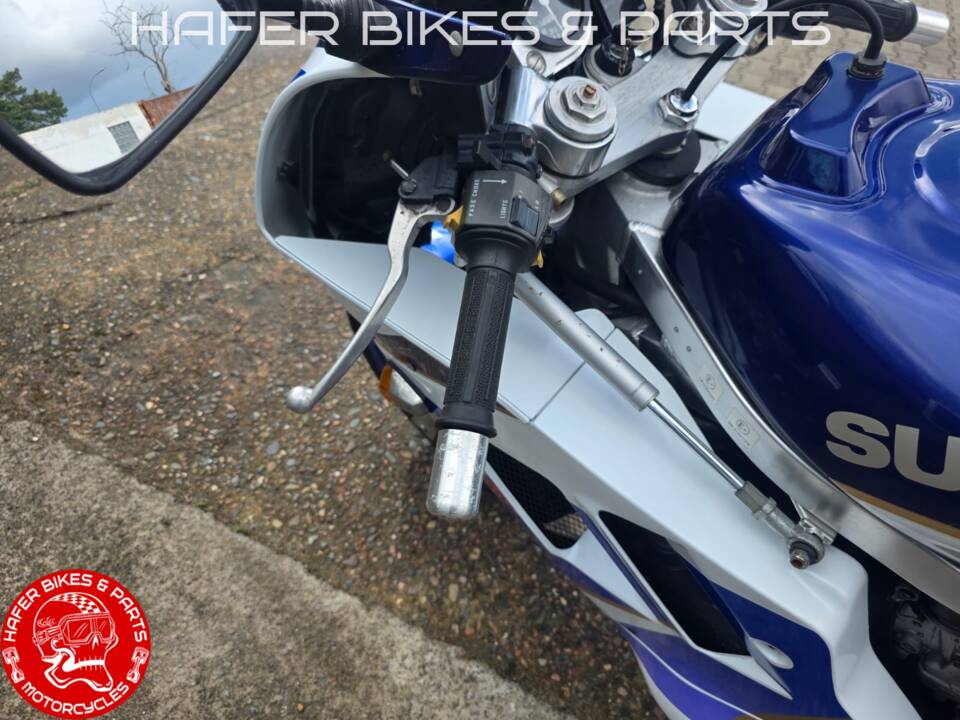 Immagine 28/32 di Suzuki GSX-R 1100 (1992)
