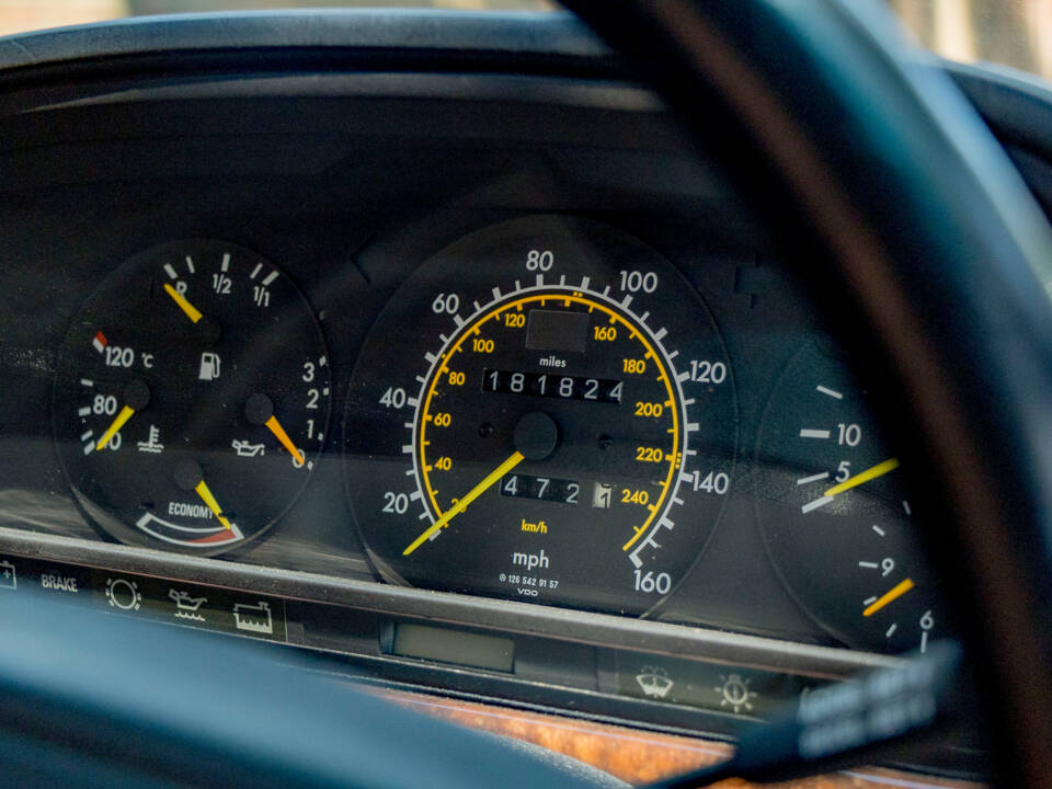 Image 12/50 of Mercedes-Benz 500 SEC (1989)