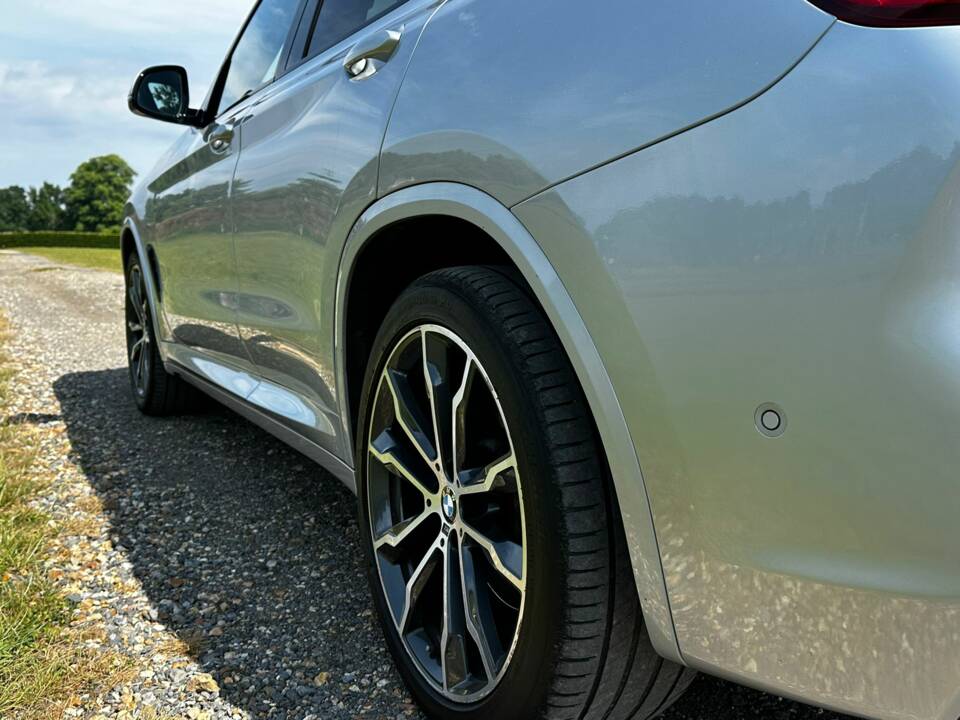 Image 22/64 de BMW X3 M Competition (2019)