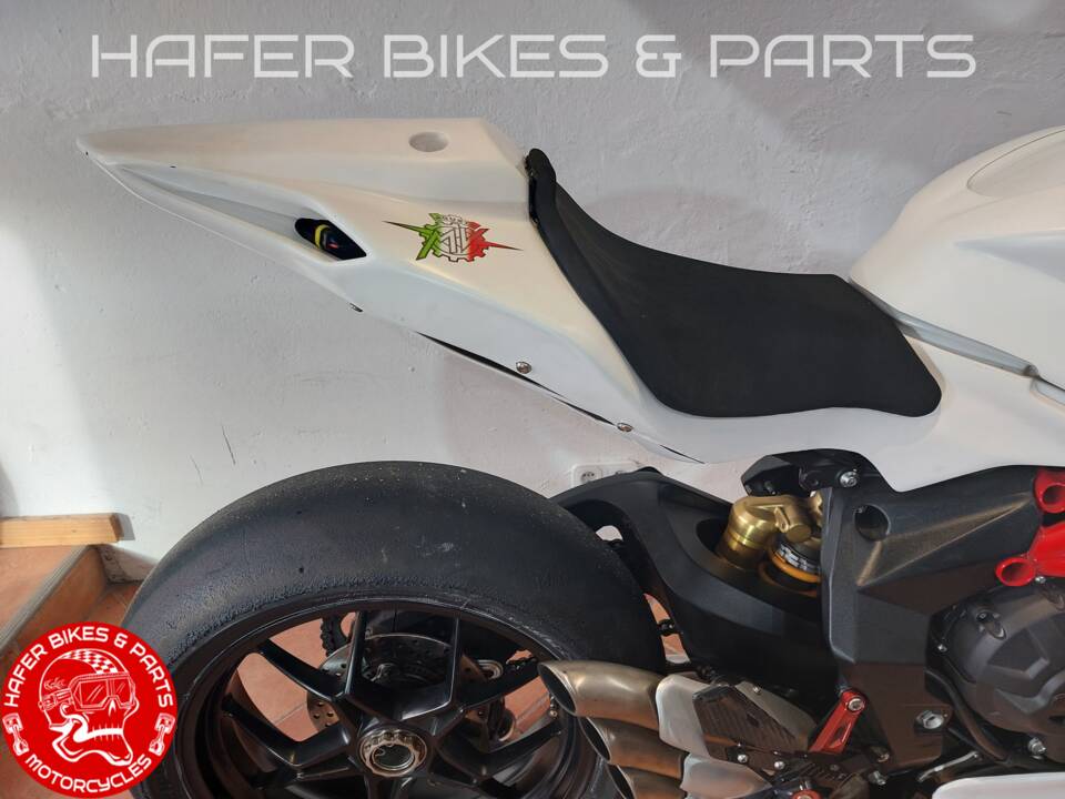 Bild 20/29 von MV Agusta DUMMY (2014)