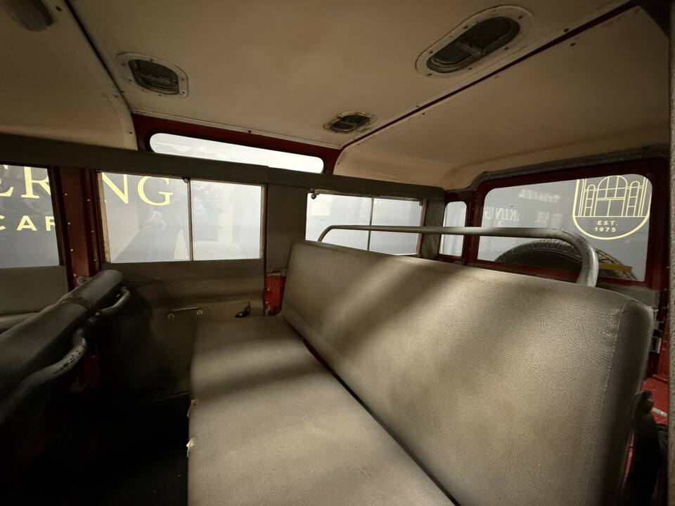 Immagine 34/50 di Land Rover 109 (1962)
