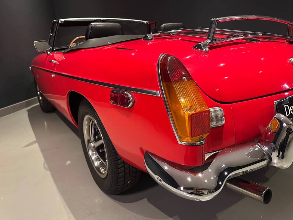 Imagen 21/49 de MG MGB (1977)