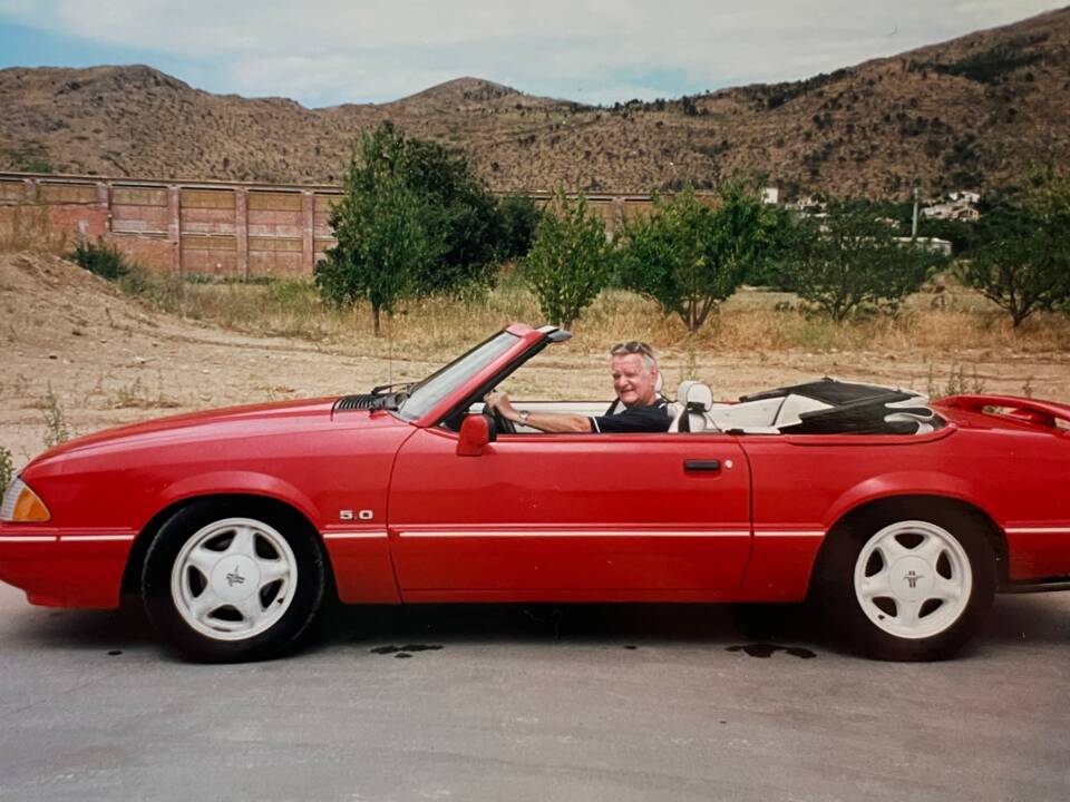 Image 4/24 of Ford Mustang LX "Summer Edition" (1992)