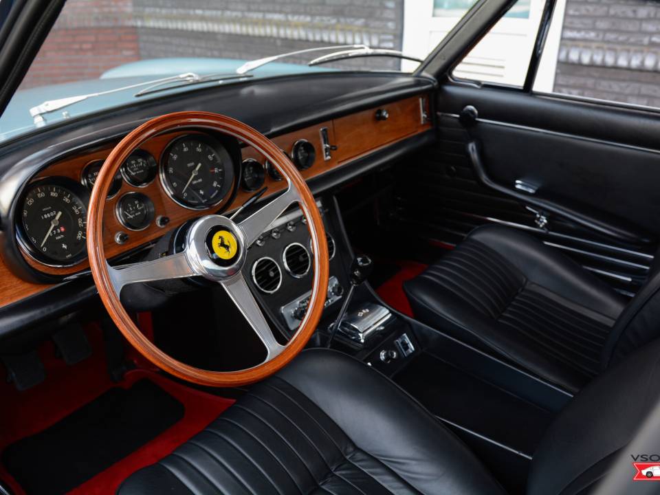 Bild 12/25 von Ferrari 330 GTC (1968)