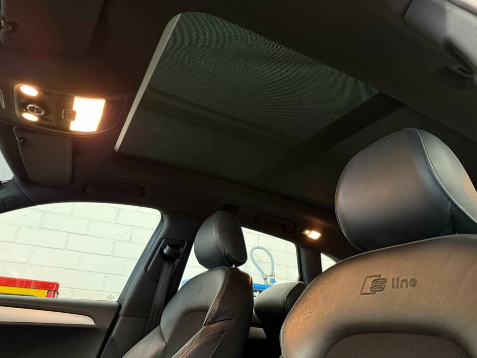 Image 12/18 of Audi Q5 3.0 TDI (2011)