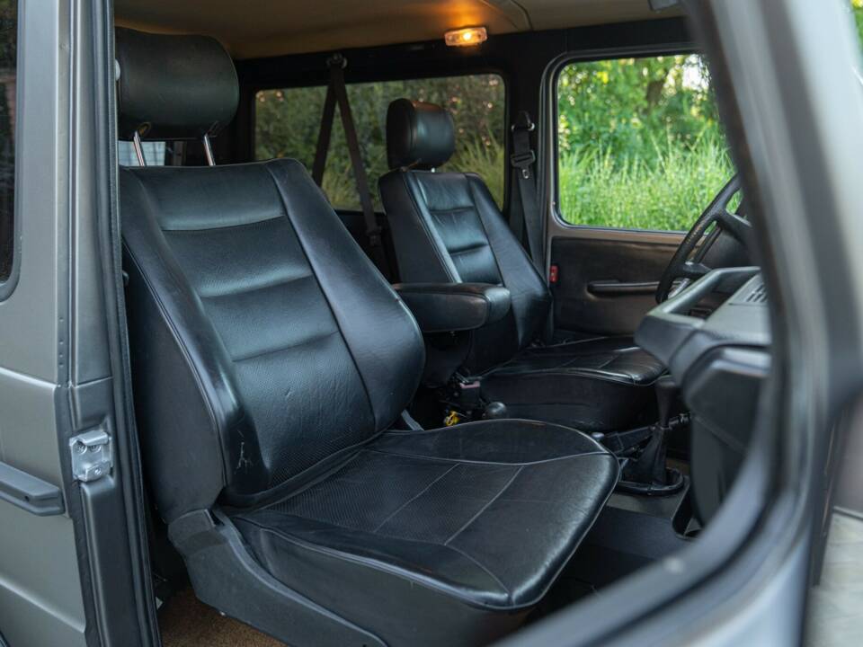 Image 40/50 de Mercedes-Benz 280 GE (SWB) (1981)