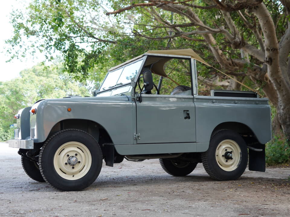 Bild 17/79 von Land Rover 88 (1963)