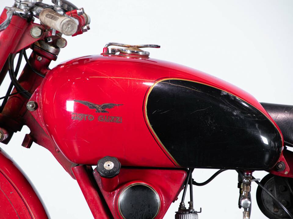 Image 20/50 of Moto Guzzi DUMMY (1950)