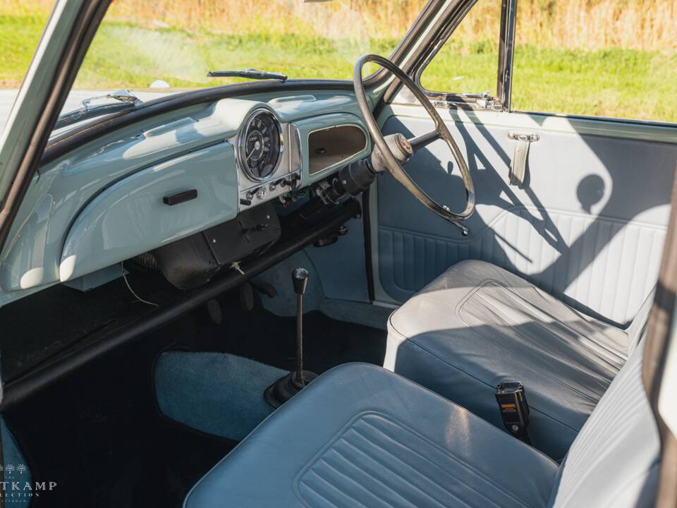 Immagine 17/17 di Morris Minor 1000 Traveller (1968)