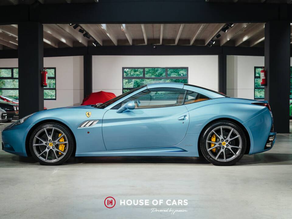 Image 10/25 of Ferrari California 30 (2012)