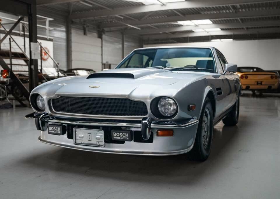 Bild 40/50 von Aston Martin V8 (1978)