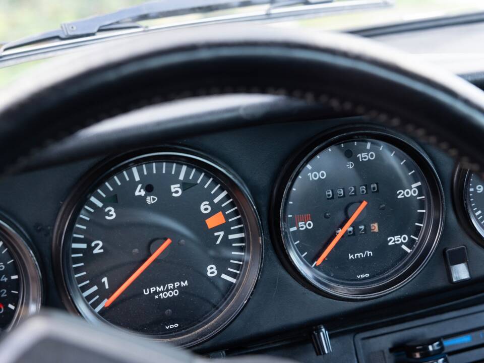 Image 36/58 of Porsche 911 2.7 S (1974)