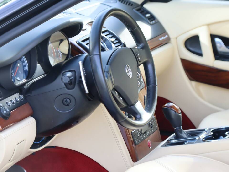 Image 41/50 of Maserati Quattroporte 4.2 (2007)