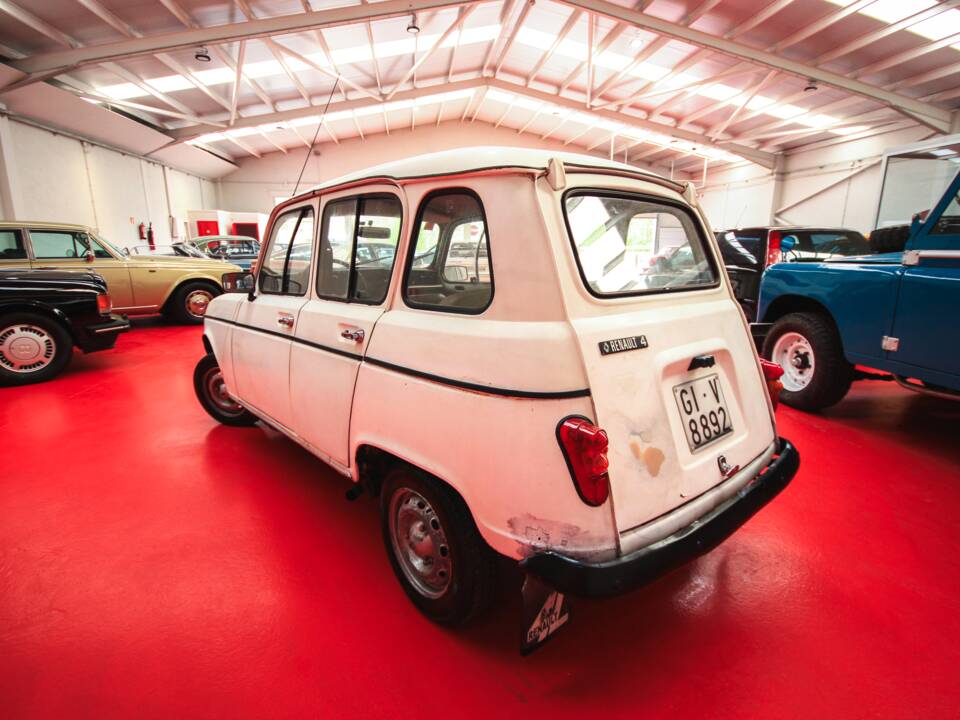 Bild 3/14 von Renault R 4 GTL (1985)