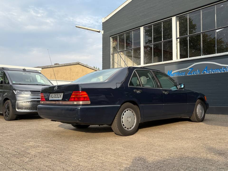 Immagine 8/28 di Mercedes-Benz 400 SE (1992)