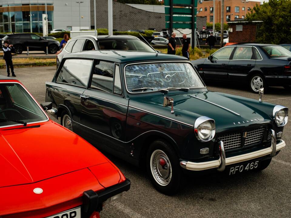 Image 4/93 of Triumph Herald 1200 (1964)