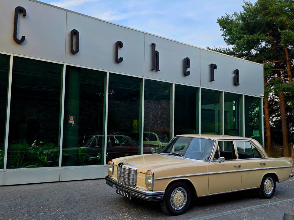 Image 1/21 de Mercedes-Benz 250 (1969)