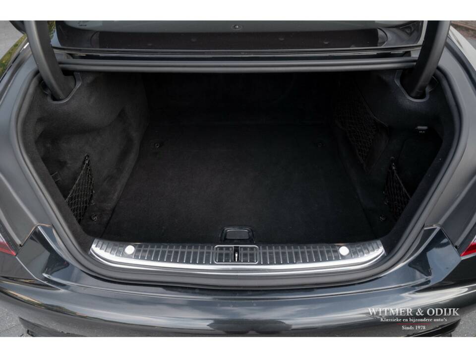 Image 35/36 of Mercedes-Benz S 500 4MATIC (2015)