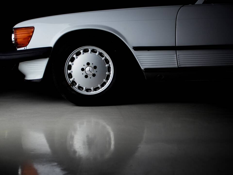 Bild 36/38 von Mercedes-Benz 560 SL (1986)
