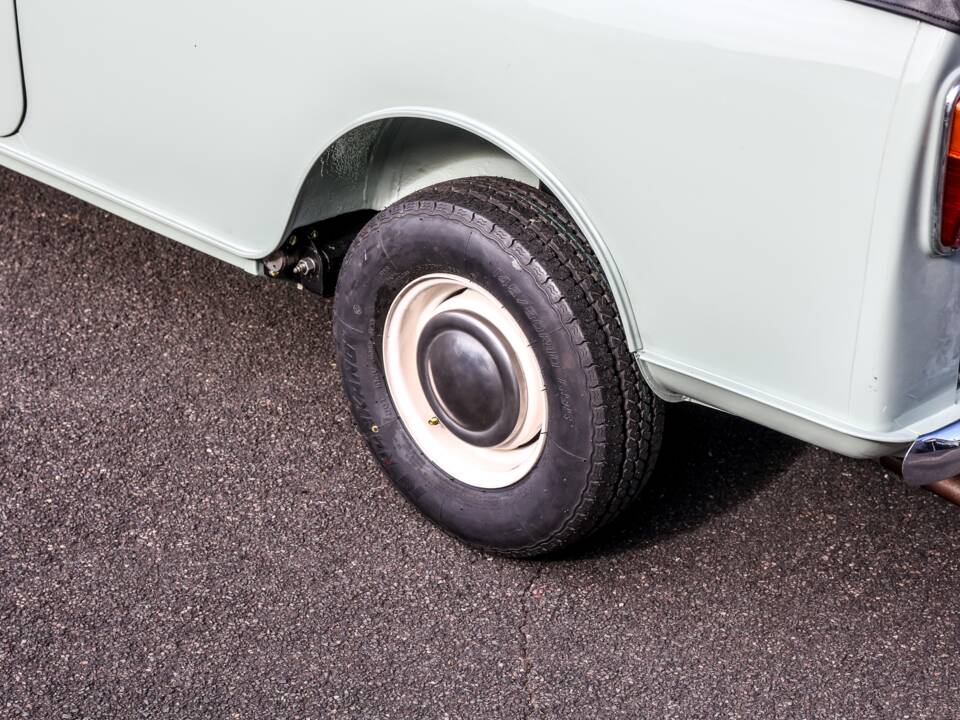Image 11/29 of Morris Mini Van (1962)