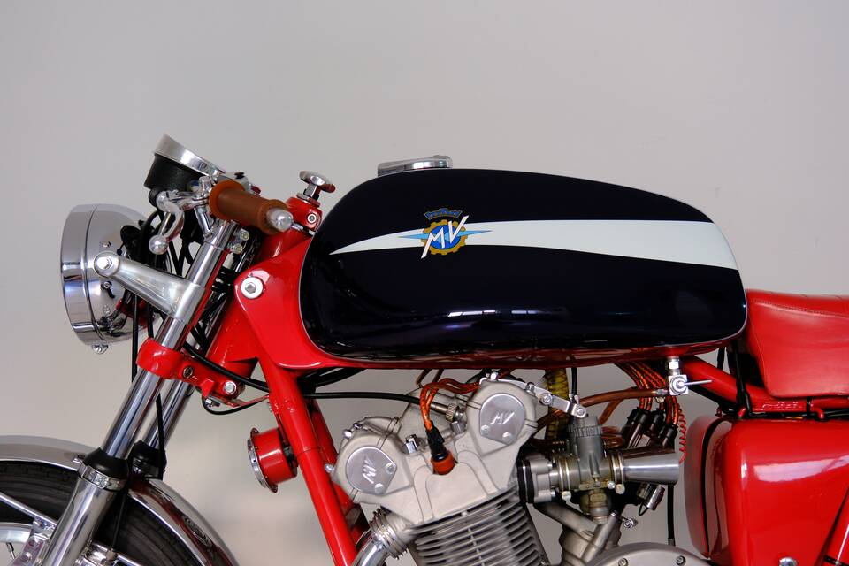 Image 53/99 of MV Agusta 750 Sport (1971)