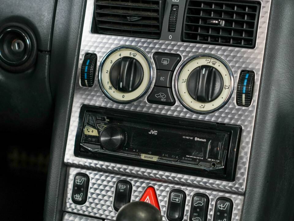 Image 25/50 of Mercedes-Benz SLK 230 Kompressor (2001)