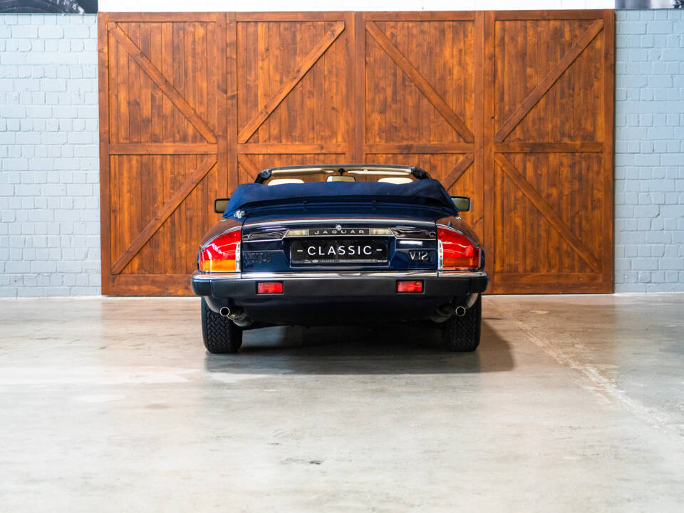 Image 7/30 de Jaguar XJS 5.3 V12 (1988)