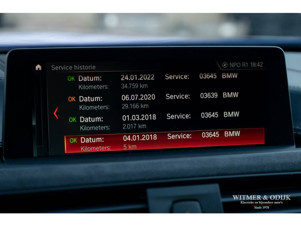 Image 31/50 of BMW M4 CS (2018)