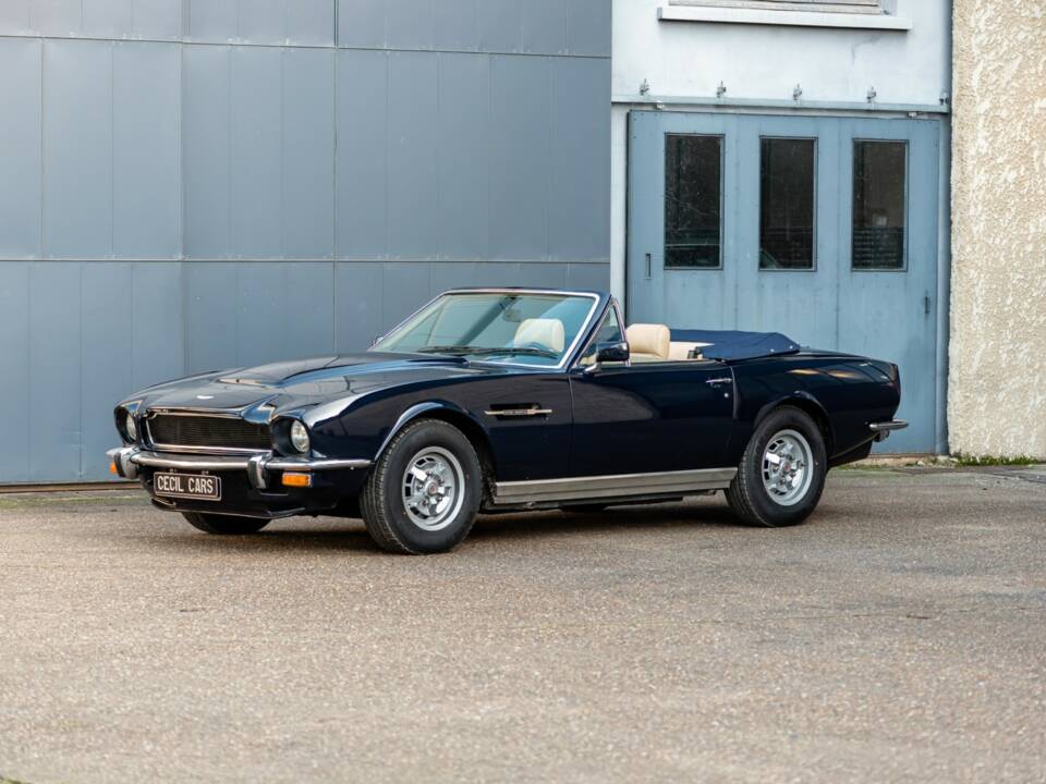 Bild 1/50 von Aston Martin V8 Volante (1979)