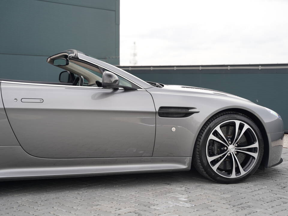 Bild 34/50 von Aston Martin V12 Vantage S (2012)