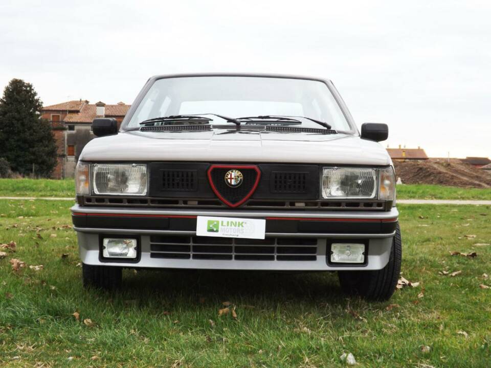 Imagen 4/50 de Alfa Romeo Giulietta 1.6 (1984)