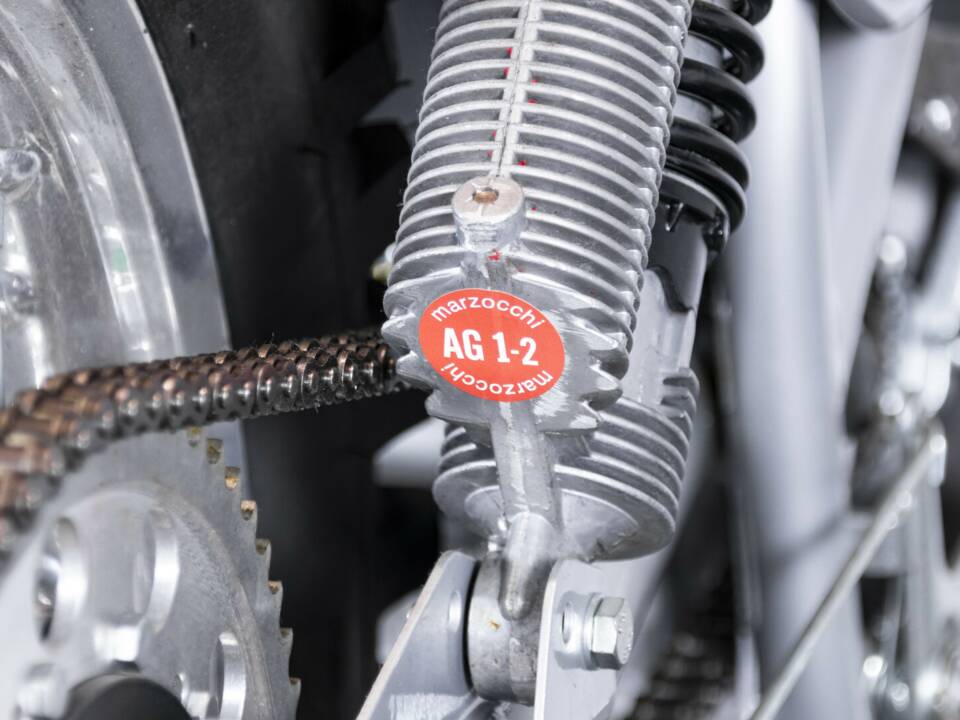 Image 34/45 of Gilera DUMMY (1974)