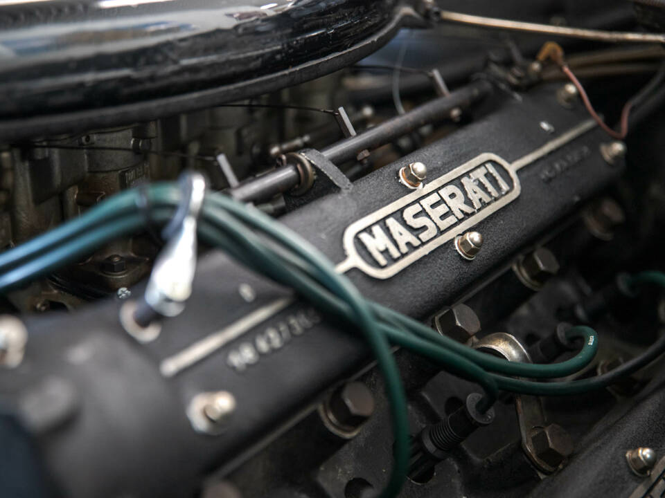 Image 20/40 of Maserati Mexico 4200 (1967)