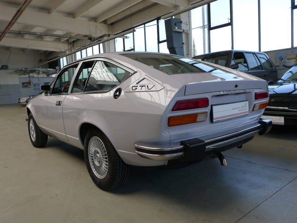 Bild 32/45 von Alfa Romeo Alfetta GT 1.6 (1978)