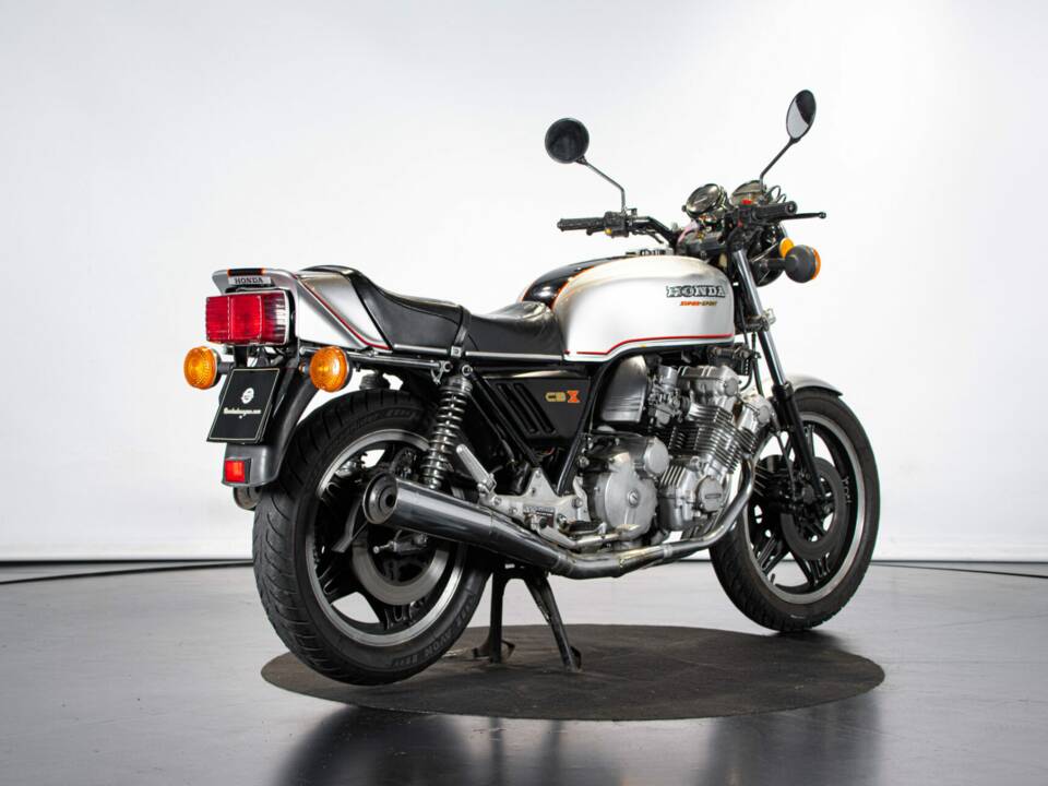 Image 4/50 of Honda DUMMY (1980)