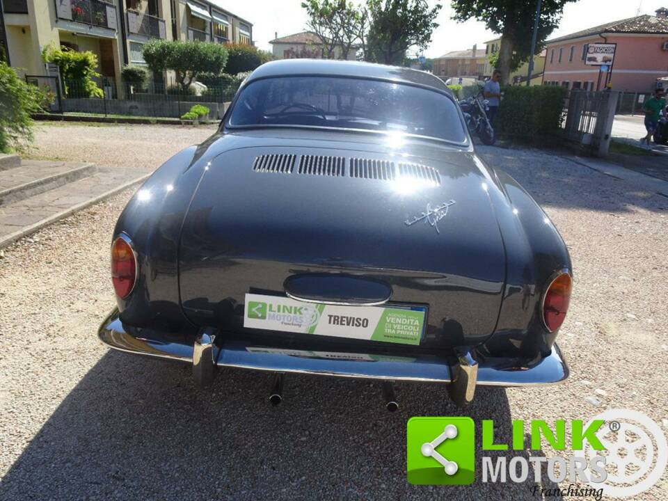 Image 9/10 of Volkswagen Karmann Ghia 1200 (1965)