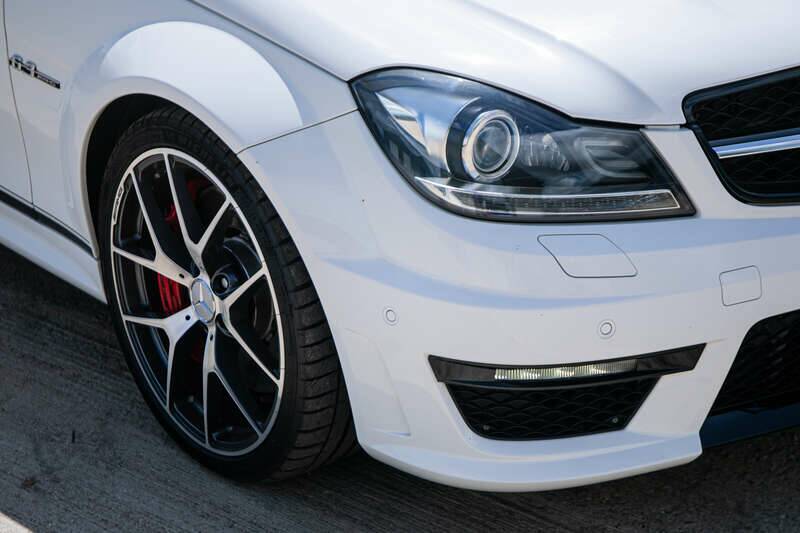 Image 11/33 of Mercedes-Benz C 63 AMG "Edition 507" (2013)