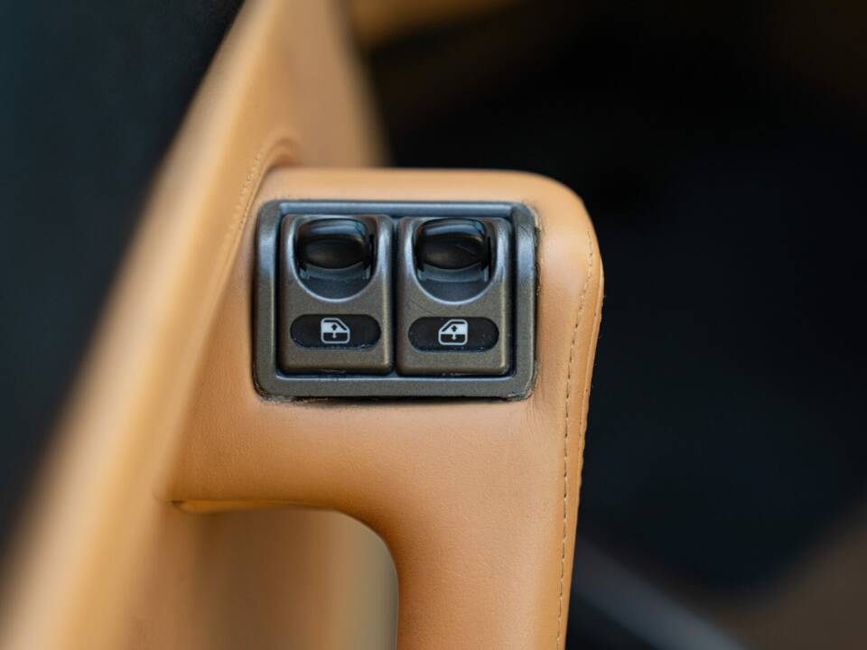 Image 32/50 of Ferrari 456 GT (1995)