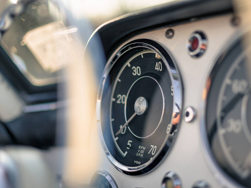 Image 29/42 de Mercedes-Benz 190 SL (1961)