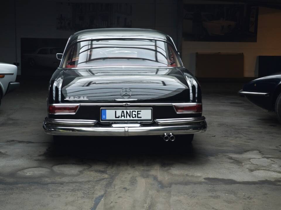 Image 5/48 of Mercedes-Benz 280 SE (1968)